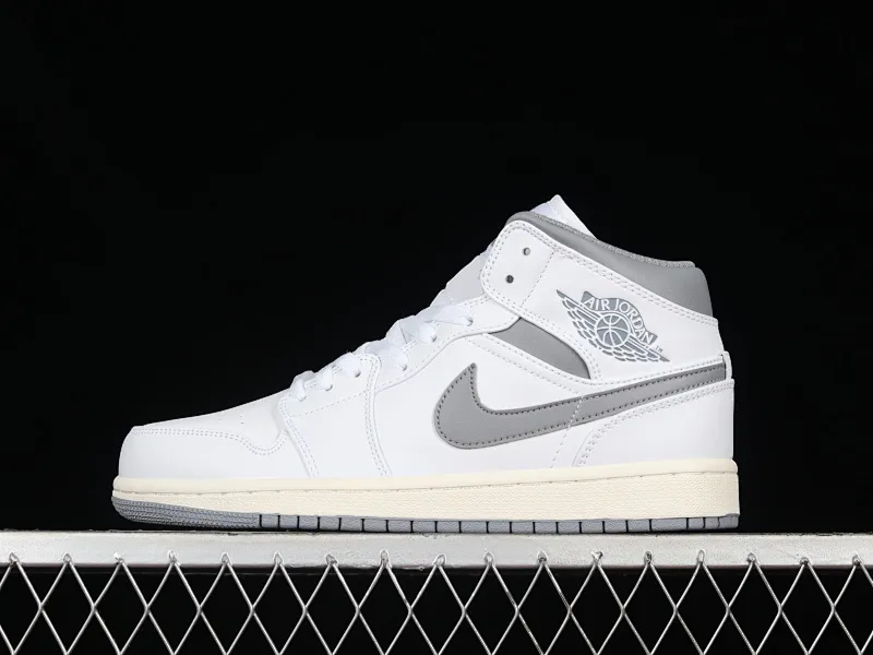 All categories Air Jordan Jordan series basketball shoes Air Jordan 1 Mid Air Jordan 1 Mid "Vintage Grey" AJ1 Joe 1 white gray first year China basketball shoes 554724-135